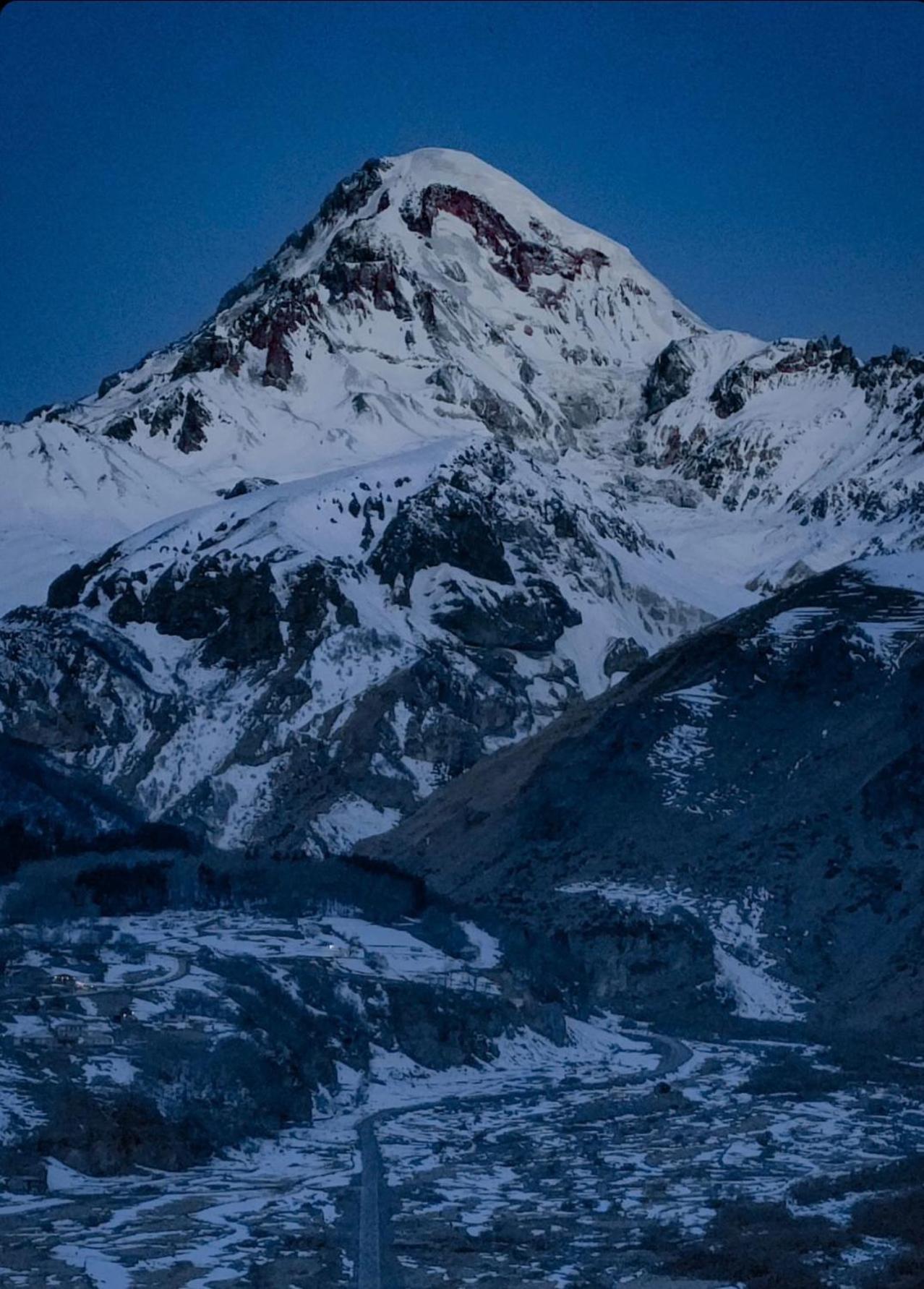 Вилла Kazbegi Story Экстерьер фото